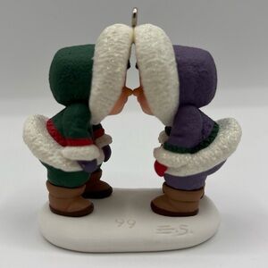 Hallmark Keepsake Ornament Dated 1999 Mom And Dad Handcrafted